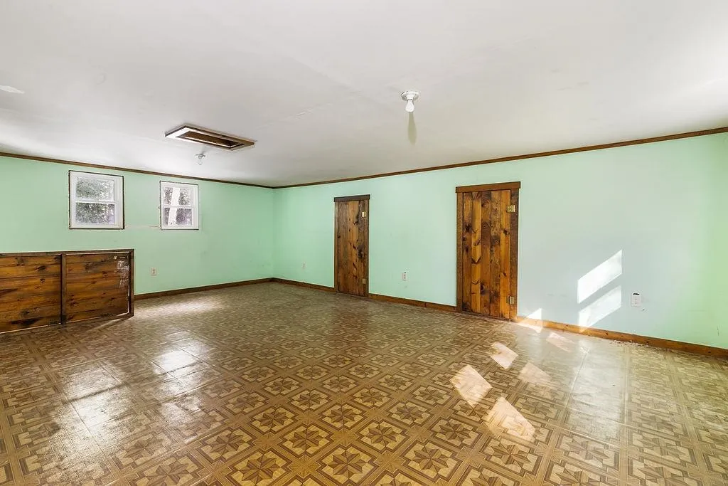 151A Millville Street Salem NH 03079