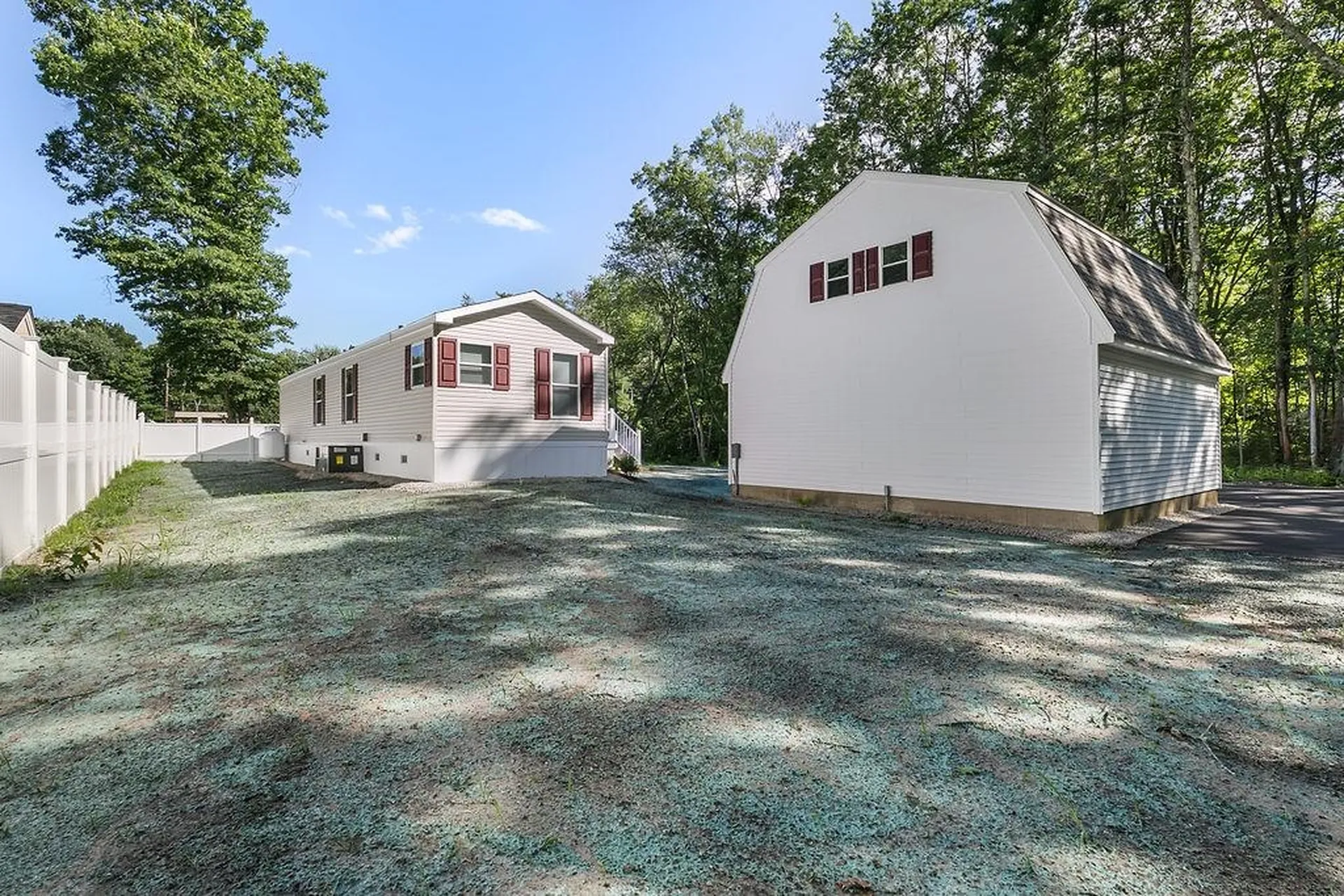 151A Millville Street Salem NH 03079