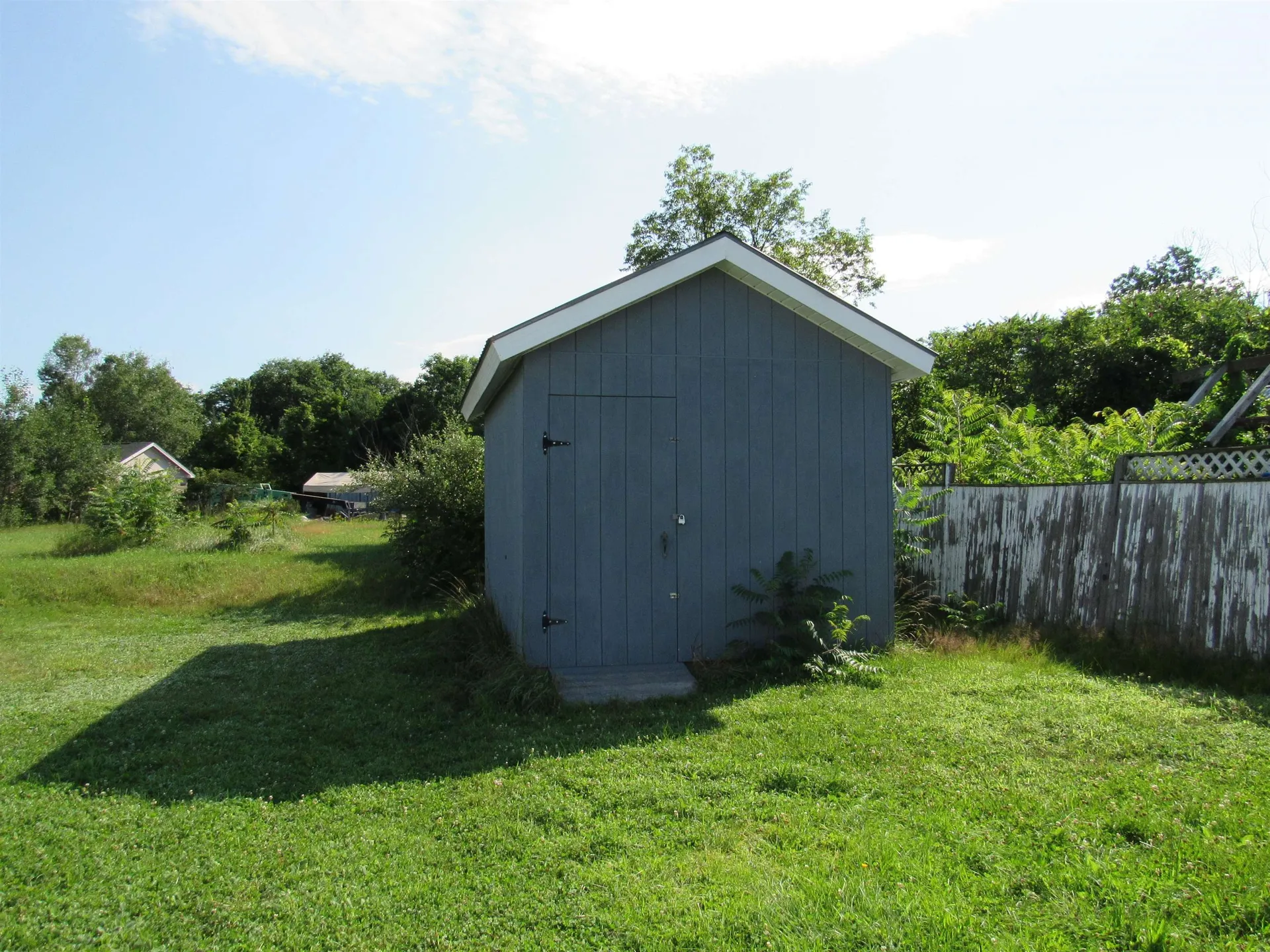 16 Upham Place Claremont NH 03743