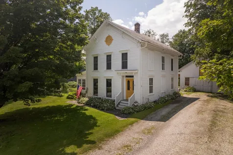 9 North Street Middletown Springs VT 05757