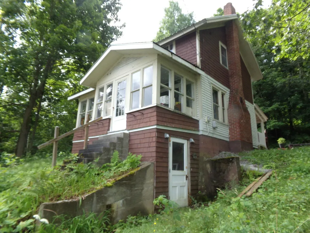 145 Highland Avenue Newport City VT 05855