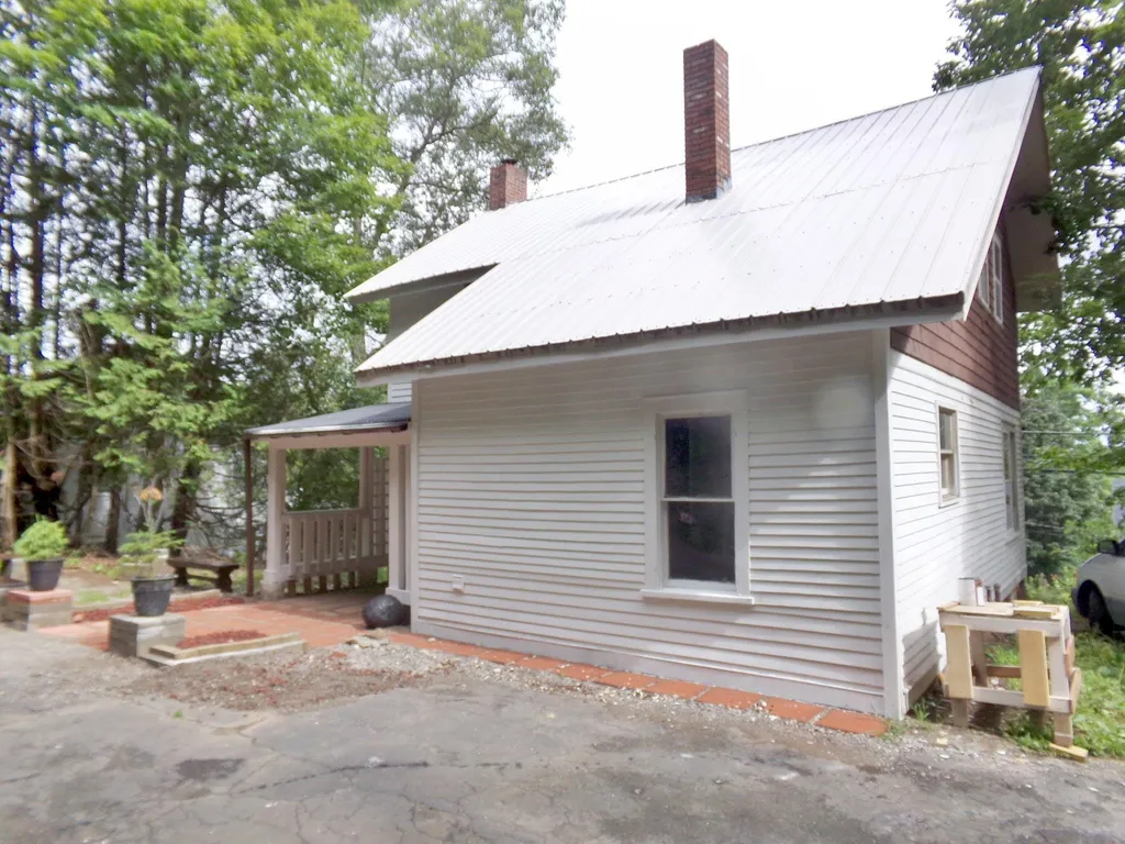 145 Highland Avenue Newport City VT 05855