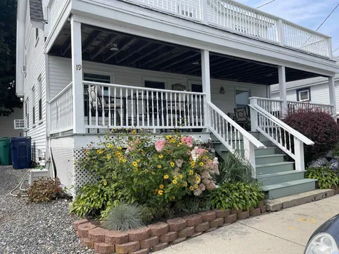 19 Highland Avenue Hampton NH 03842