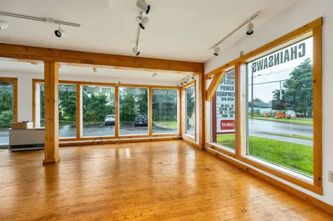 229 Messer Street Laconia NH 03246