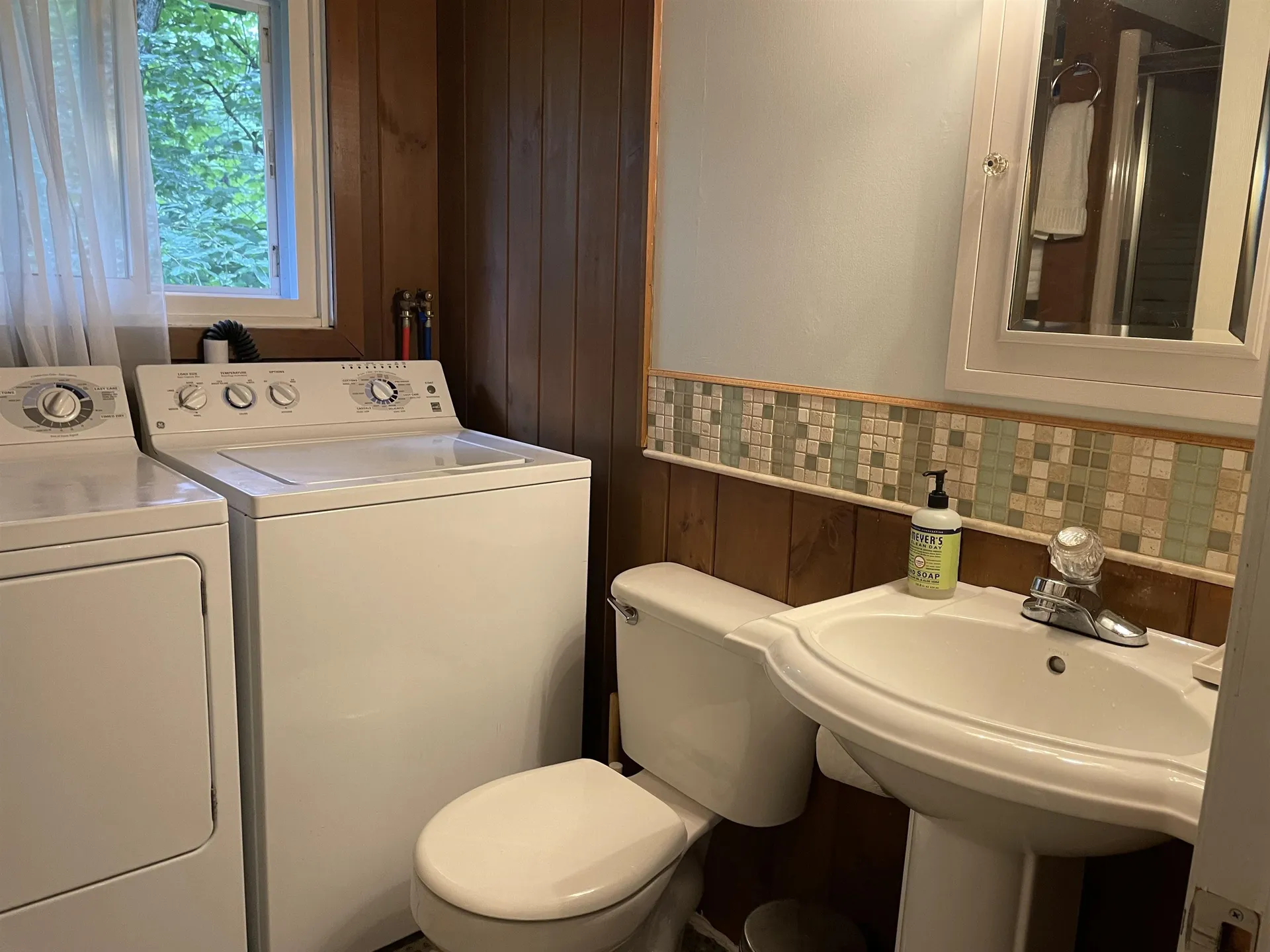 2 Bishops Gate Road Wolfeboro NH 03894