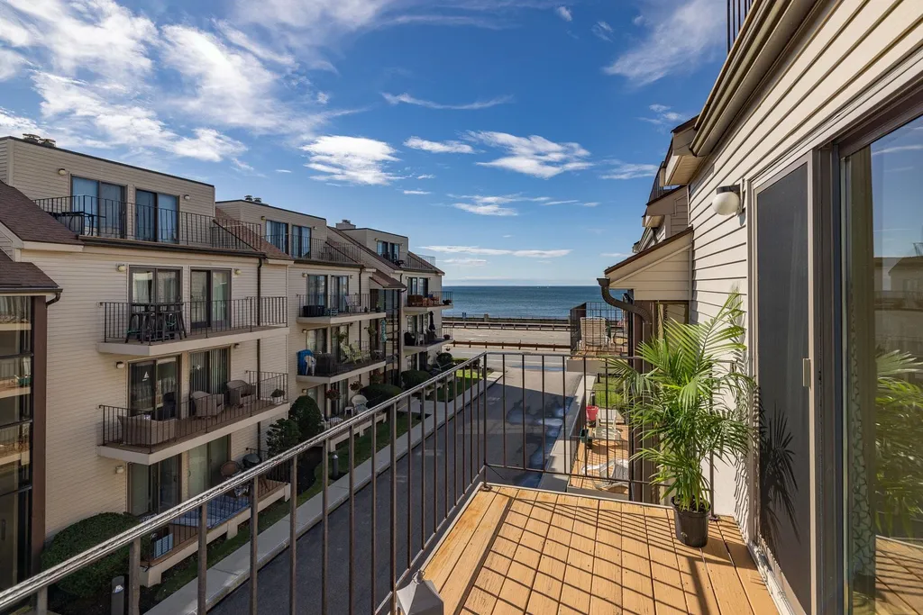 461 Ocean Boulevard Hampton NH 03842