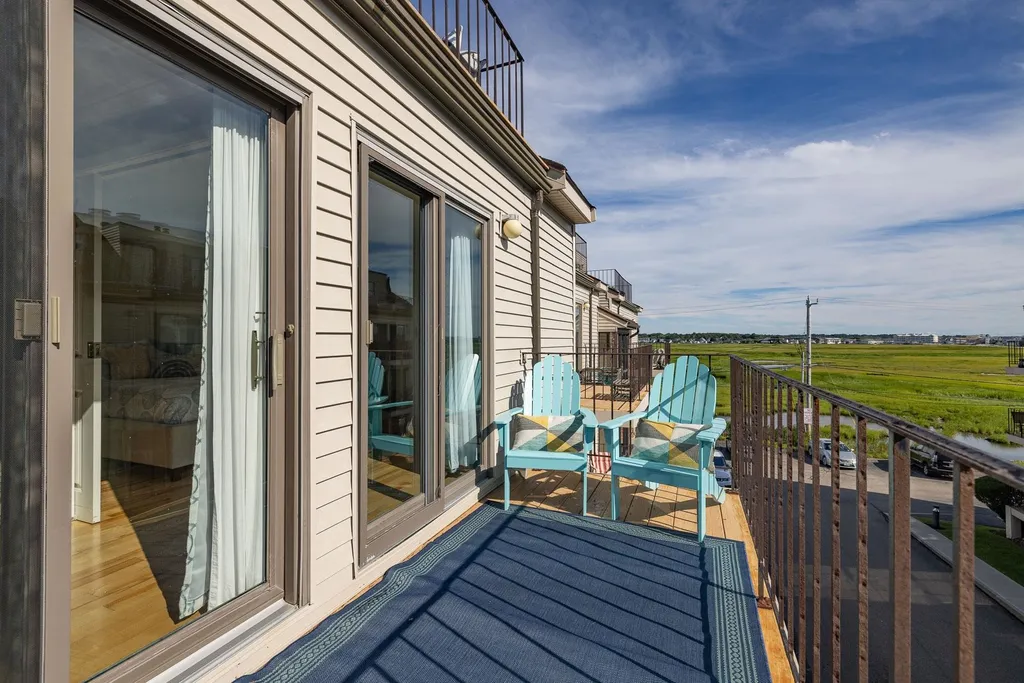 461 Ocean Boulevard Hampton NH 03842