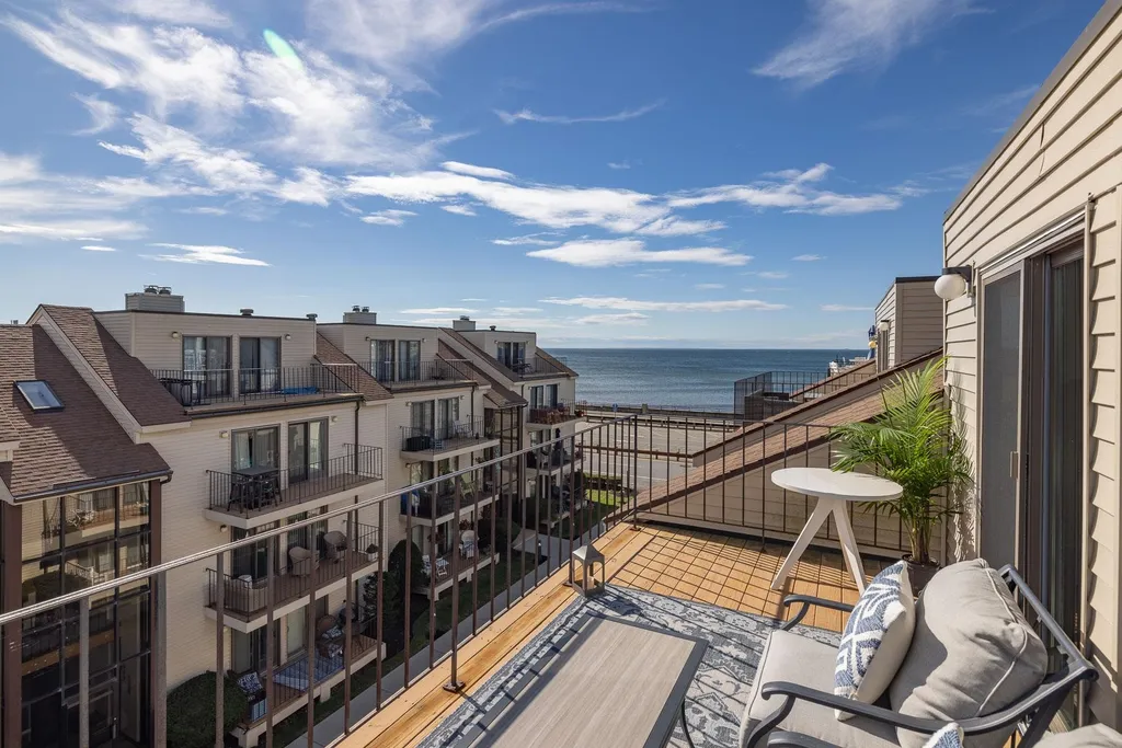 461 Ocean Boulevard Hampton NH 03842
