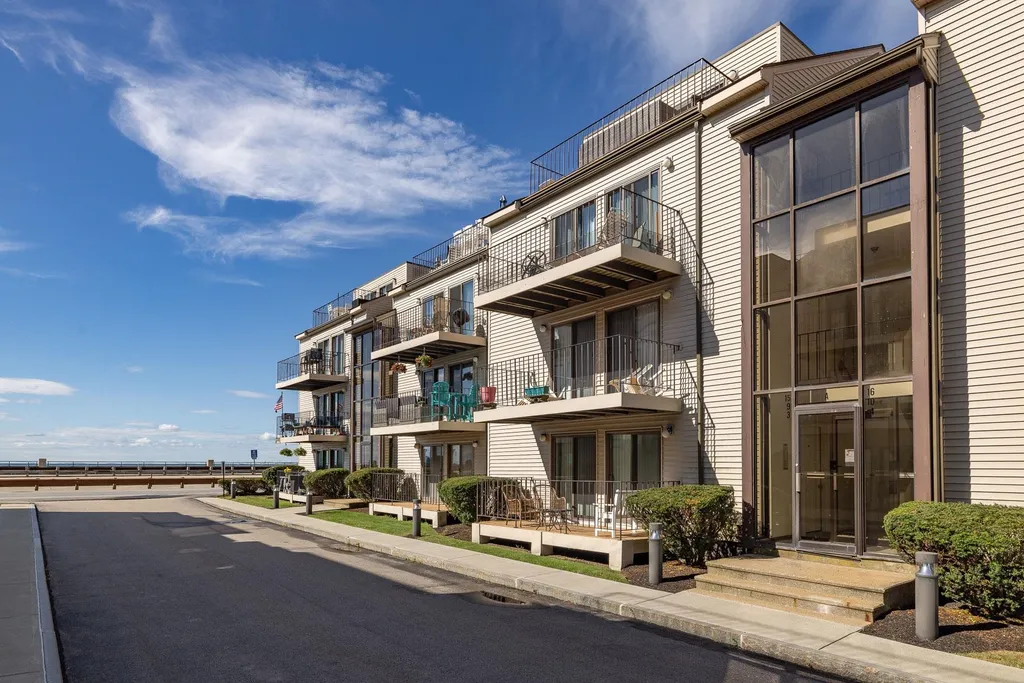 461 Ocean Boulevard Hampton NH 03842