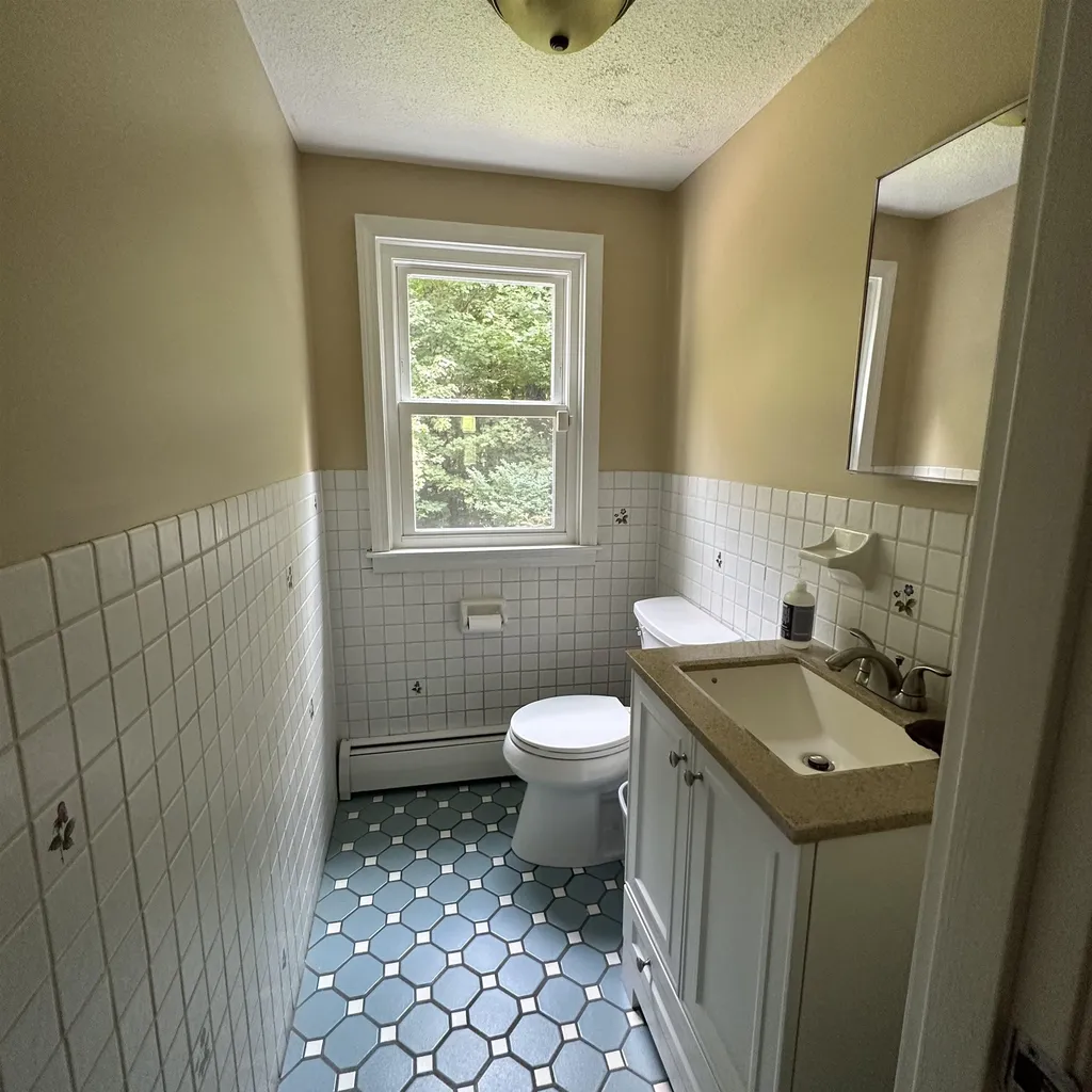 46 Mountain View Drive Peterborough NH 03458