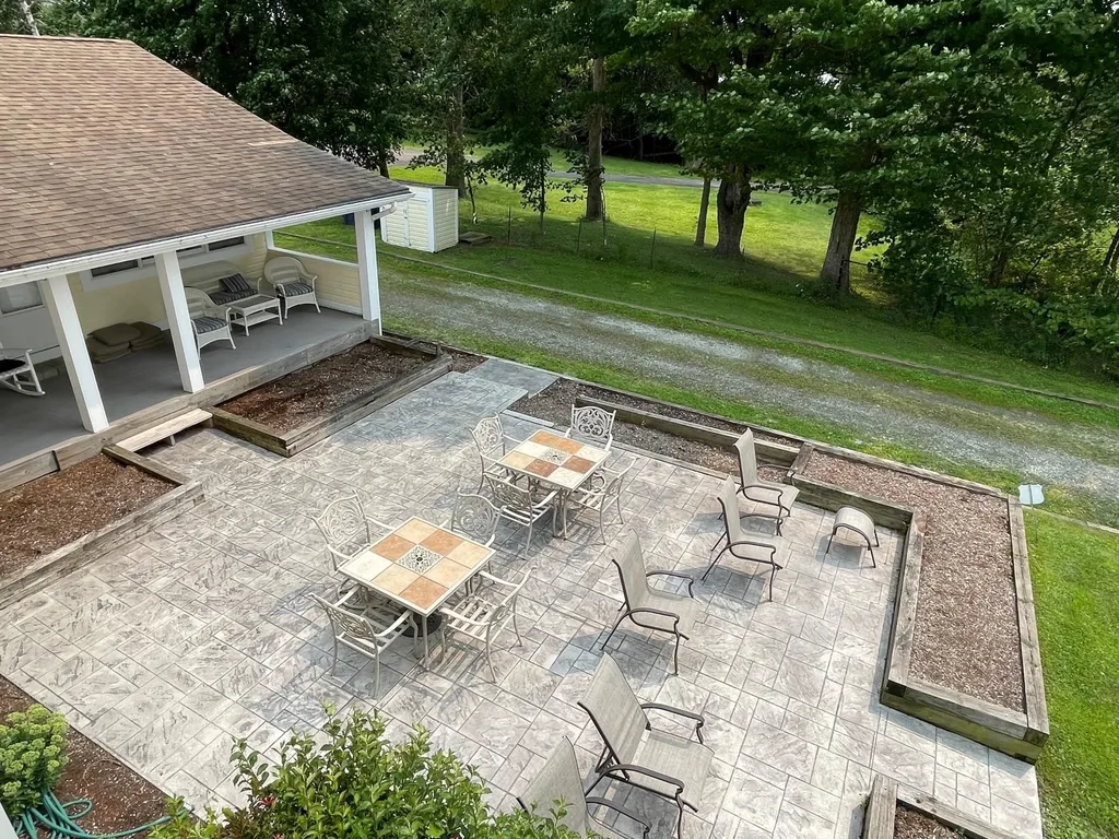 1513 West Shore Road Alburgh VT 05440