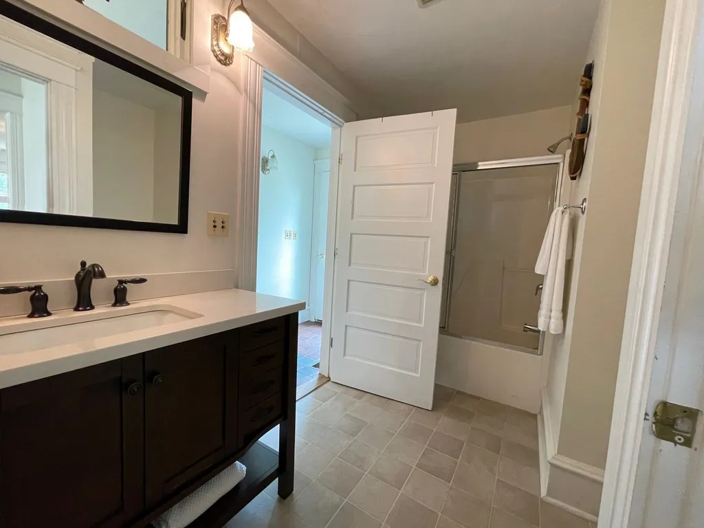 1513 West Shore Road Alburgh VT 05440