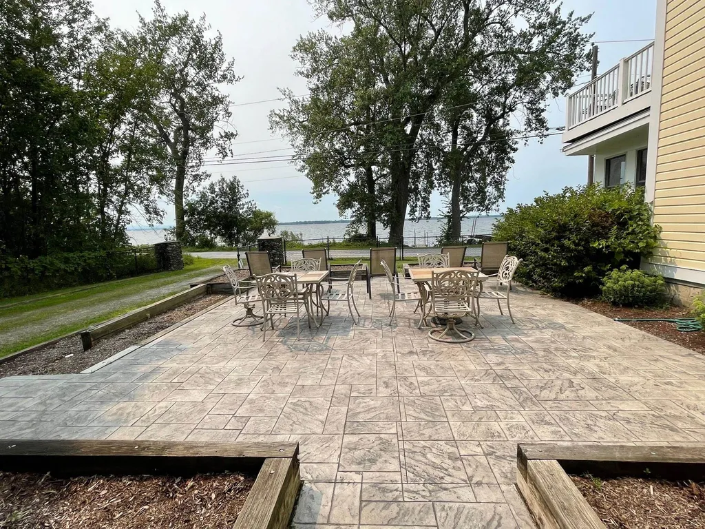 1513 West Shore Road Alburgh VT 05440