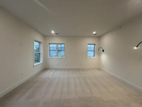207 Sage Lane Portsmouth NH 03801