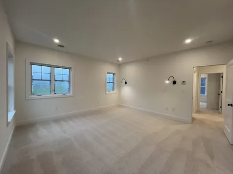 207 Sage Lane Portsmouth NH 03801