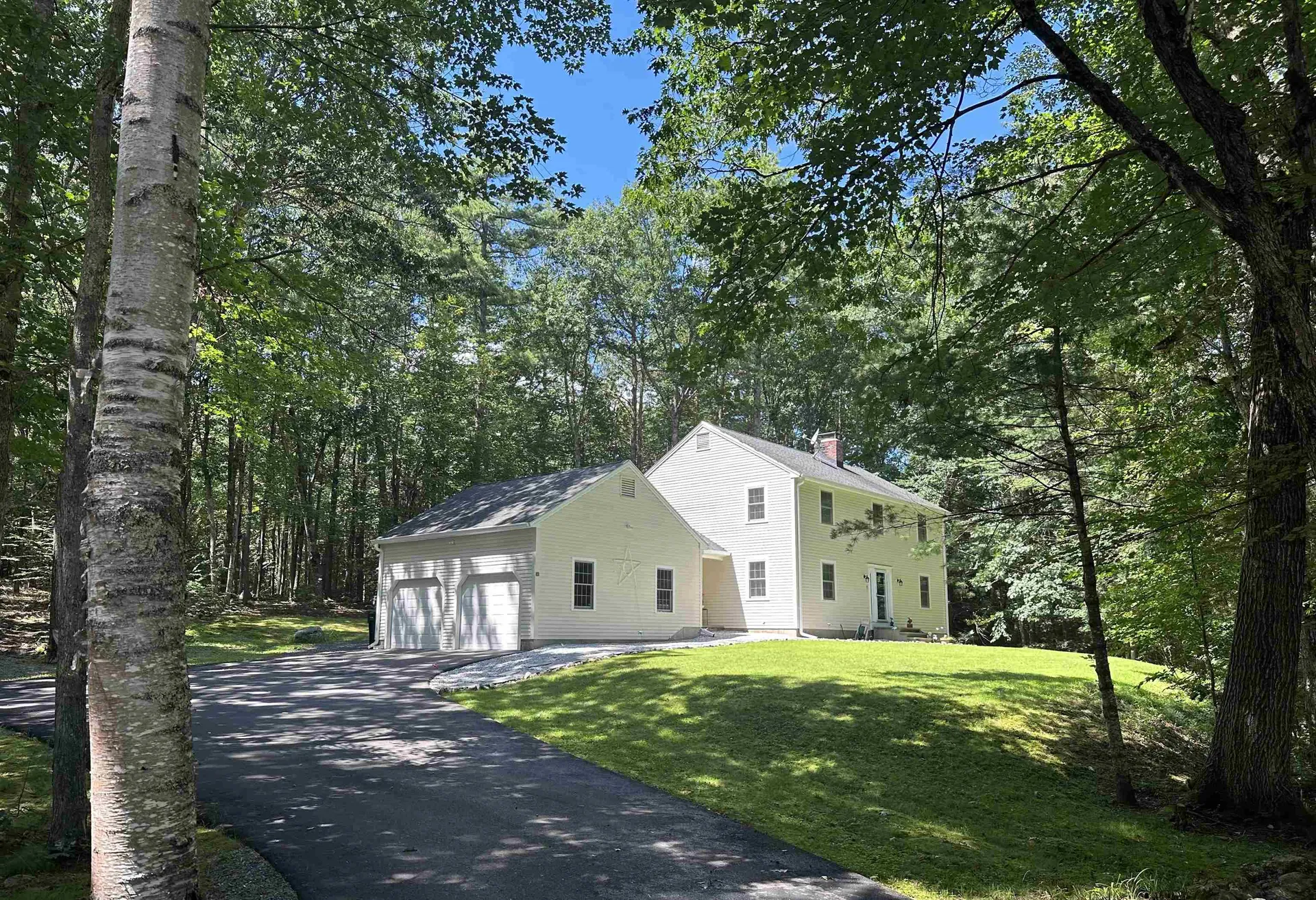 16 Greenbriar Lane Amherst NH 03031