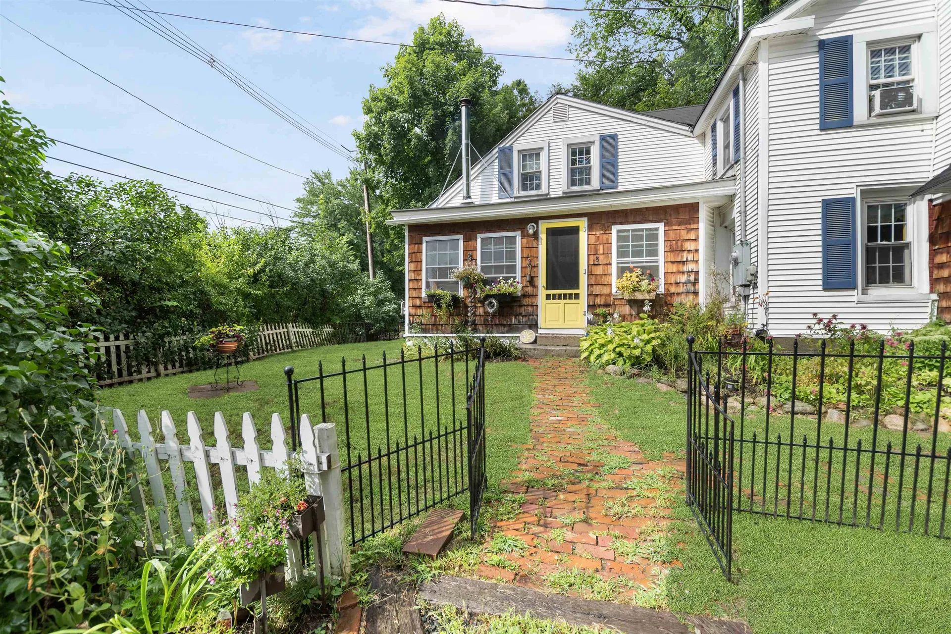 8 Thompson Street Ashland NH 03217