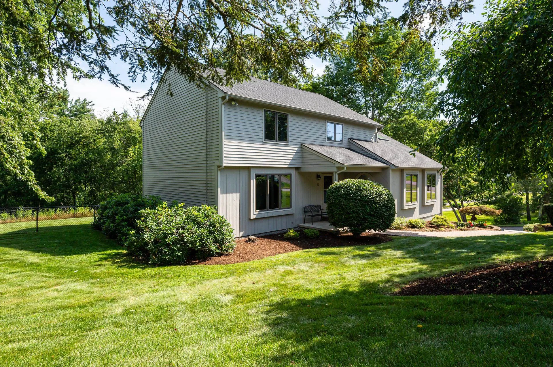 16 Bicentennial Drive Nashua NH 03062
