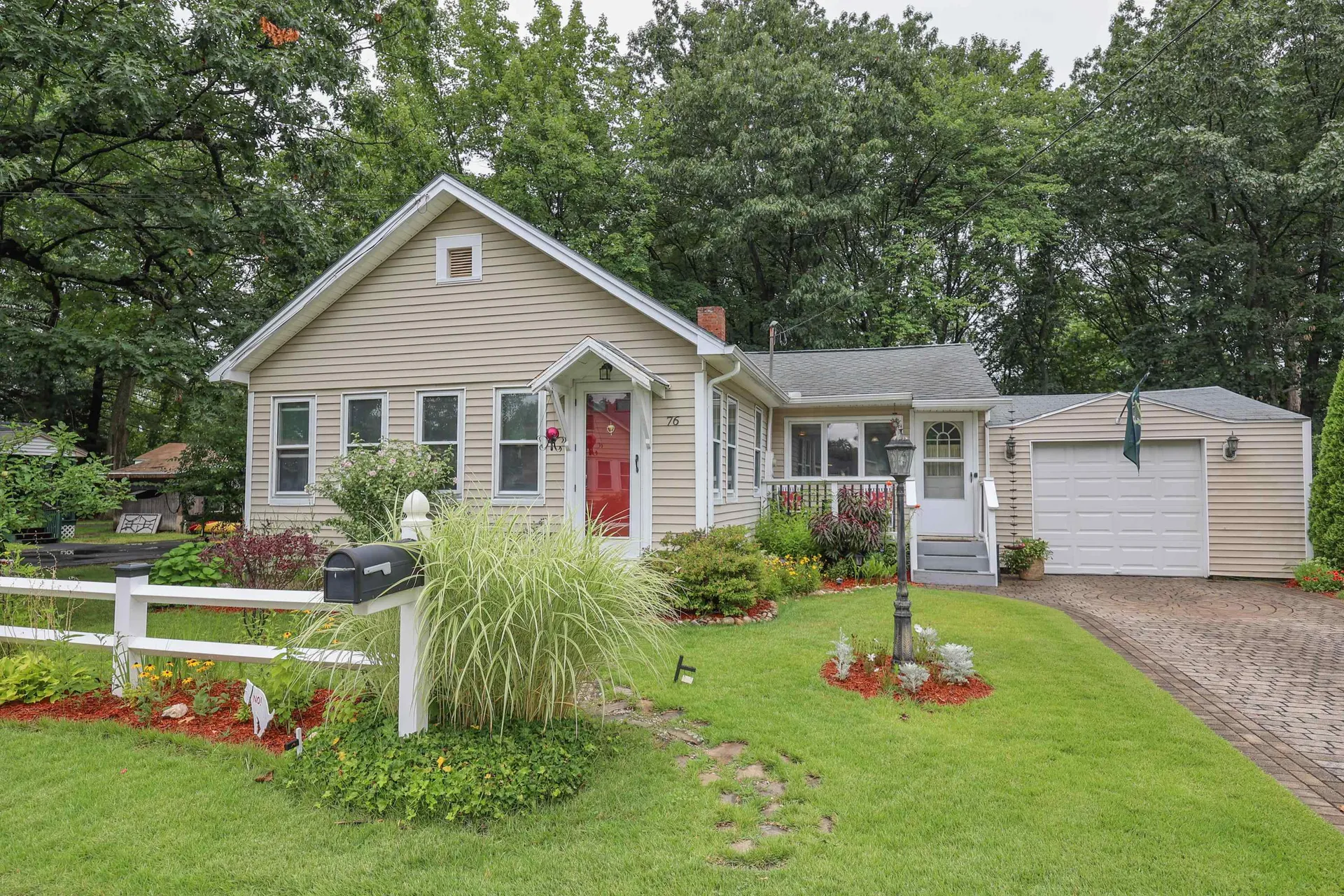 76 Kenberma Street Manchester NH 03103