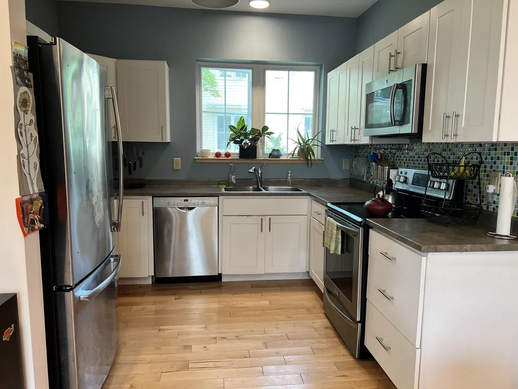 28 Sprout Street Bristol VT 05443