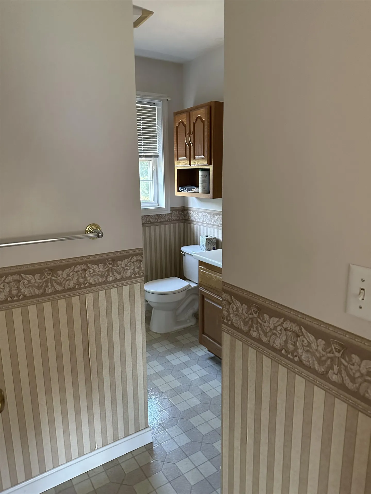 60 Mclane Lane Manchester NH 03104