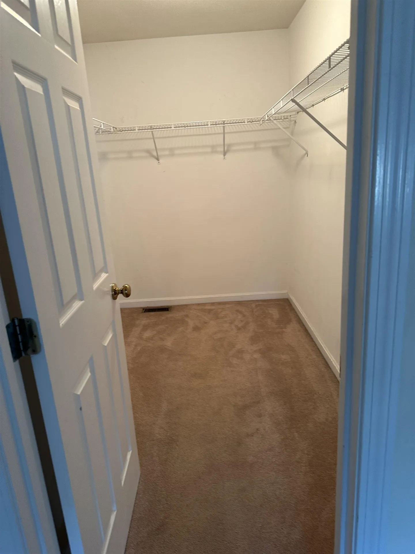 60 Mclane Lane Manchester NH 03104