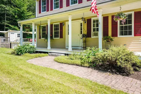 772 River Road Weare NH 03281