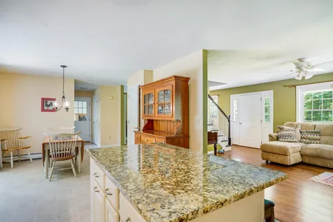 772 River Road Weare NH 03281
