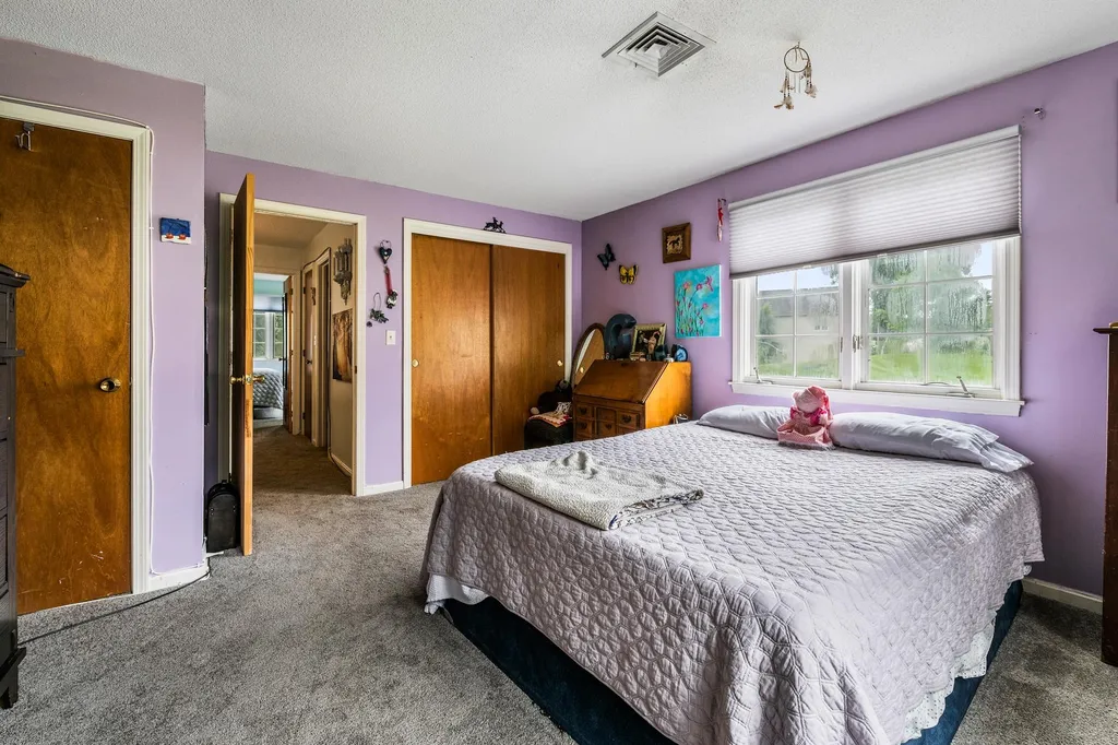 528 Fox Hollow Drive Hudson NH 03051