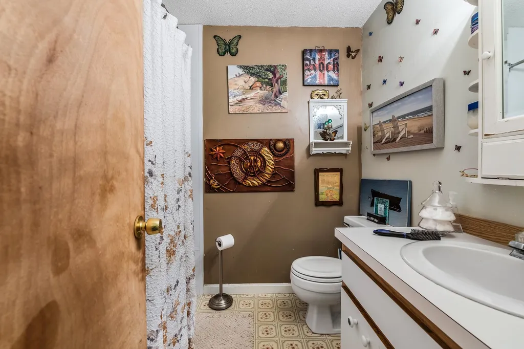 528 Fox Hollow Drive Hudson NH 03051