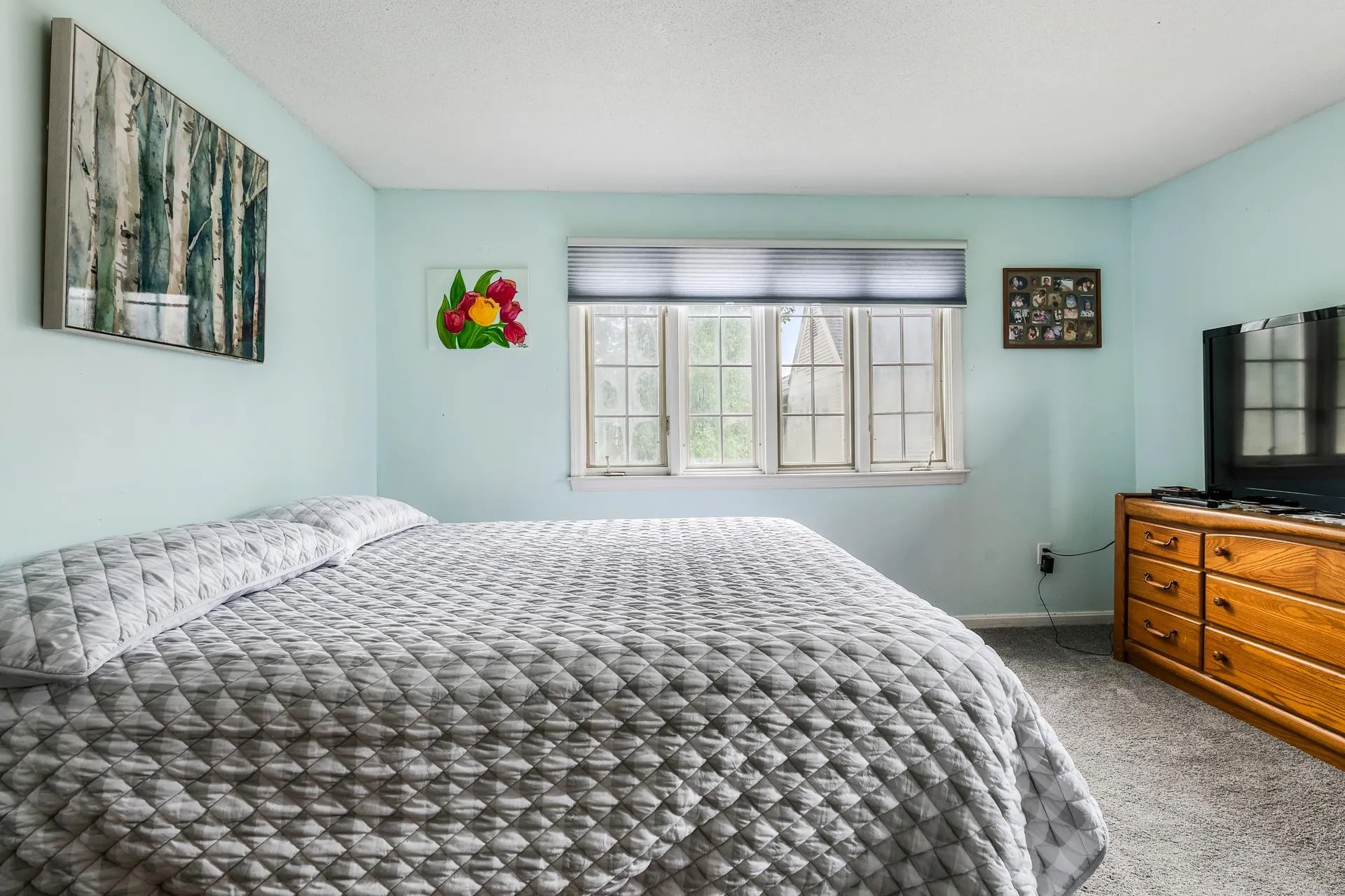 528 Fox Hollow Drive Hudson NH 03051