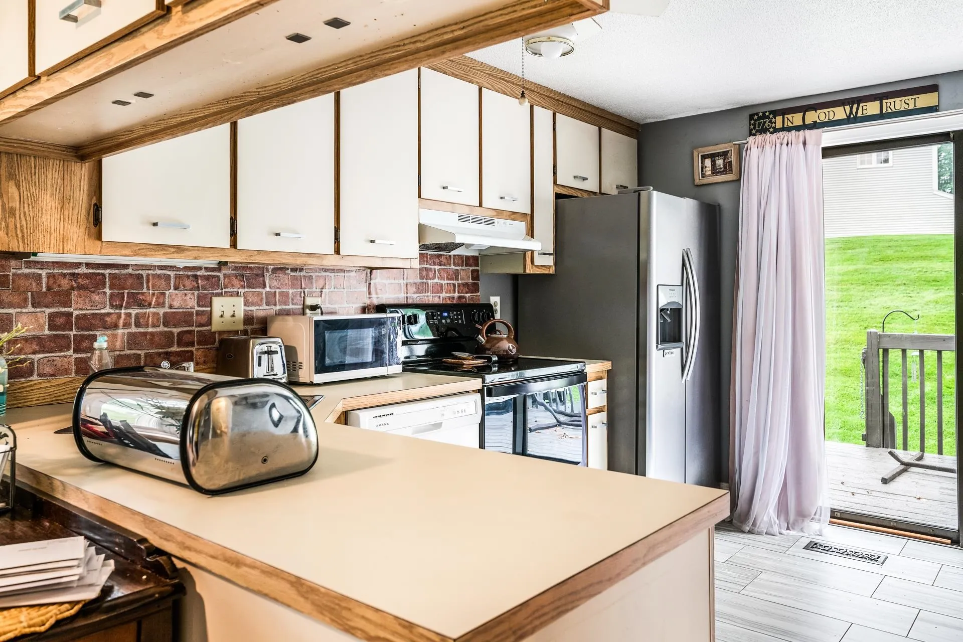 528 Fox Hollow Drive Hudson NH 03051