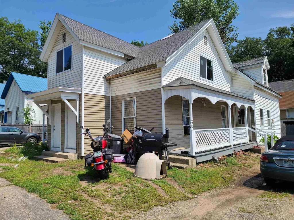 73 W Bow Street Franklin NH 03235