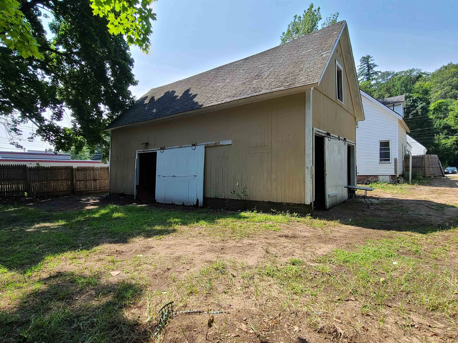 73 W Bow Street Franklin NH 03235