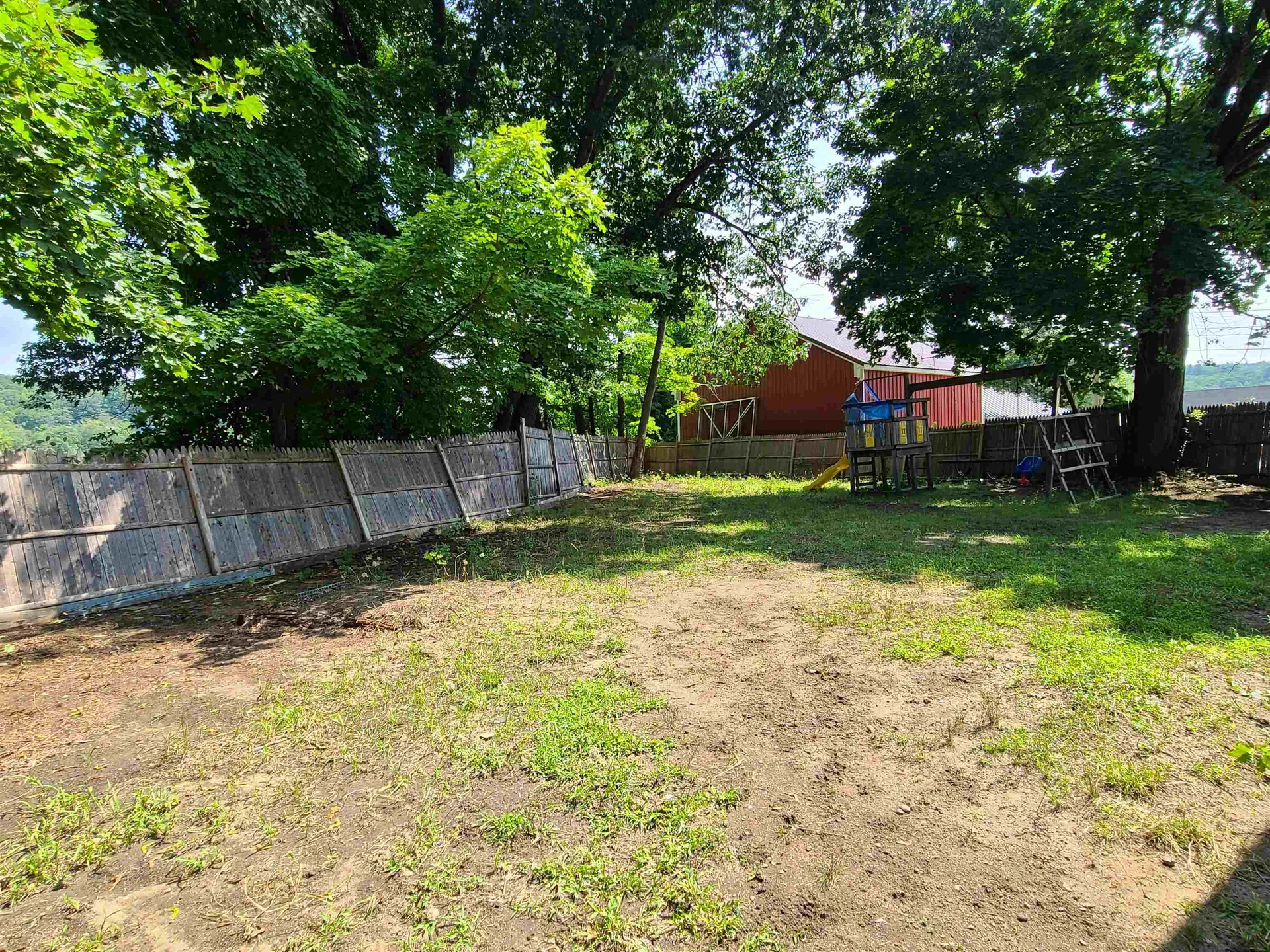 73 W Bow Street Franklin NH 03235