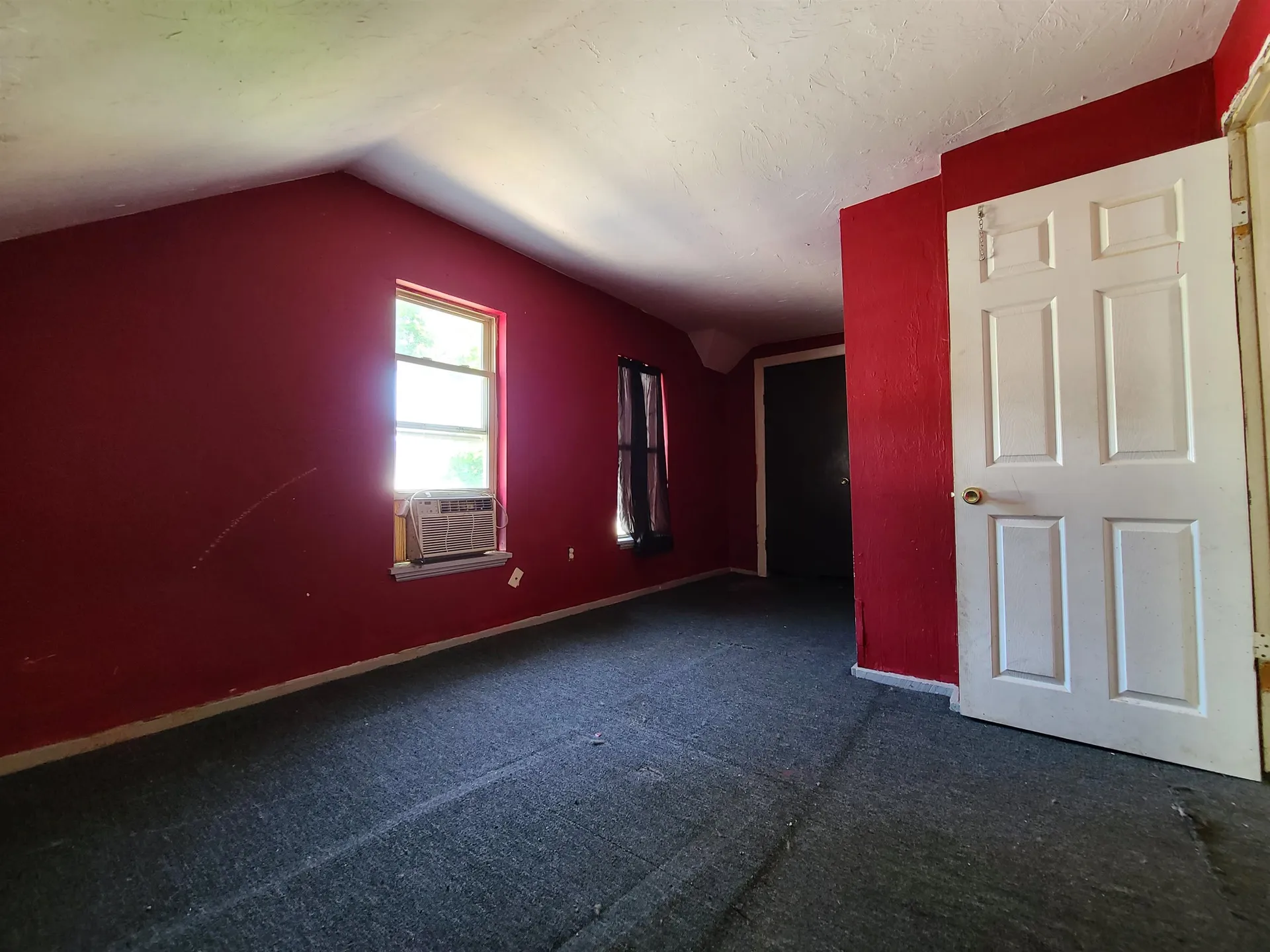 73 W Bow Street Franklin NH 03235