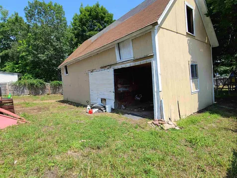 73 W Bow Street Franklin NH 03235