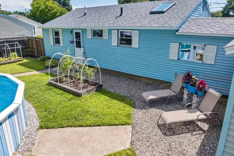 13 Holly Lane Hampton NH 03842