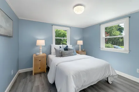 13 Holly Lane Hampton NH 03842