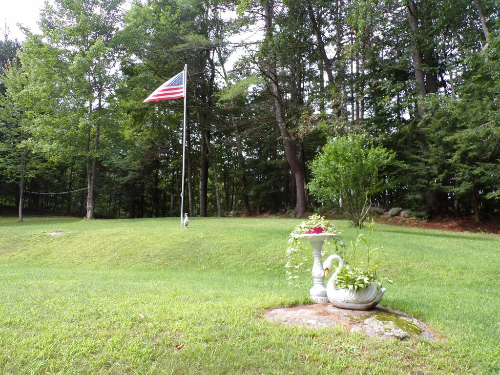 10 Gile Pond Road Franklin NH 03235