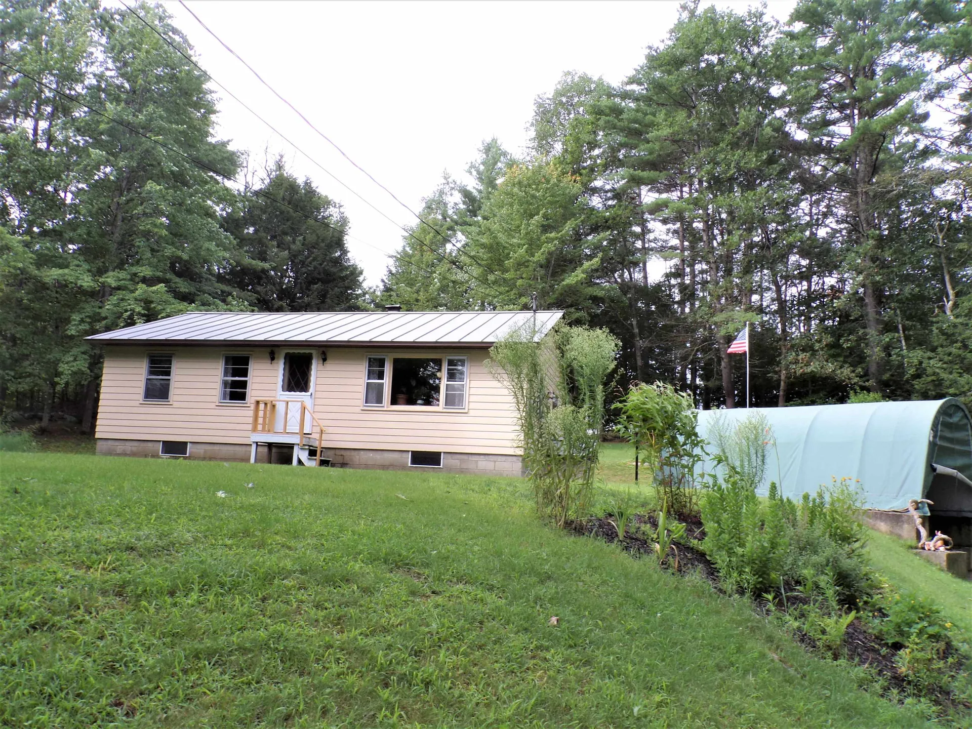 10 Gile Pond Road Franklin NH 03235