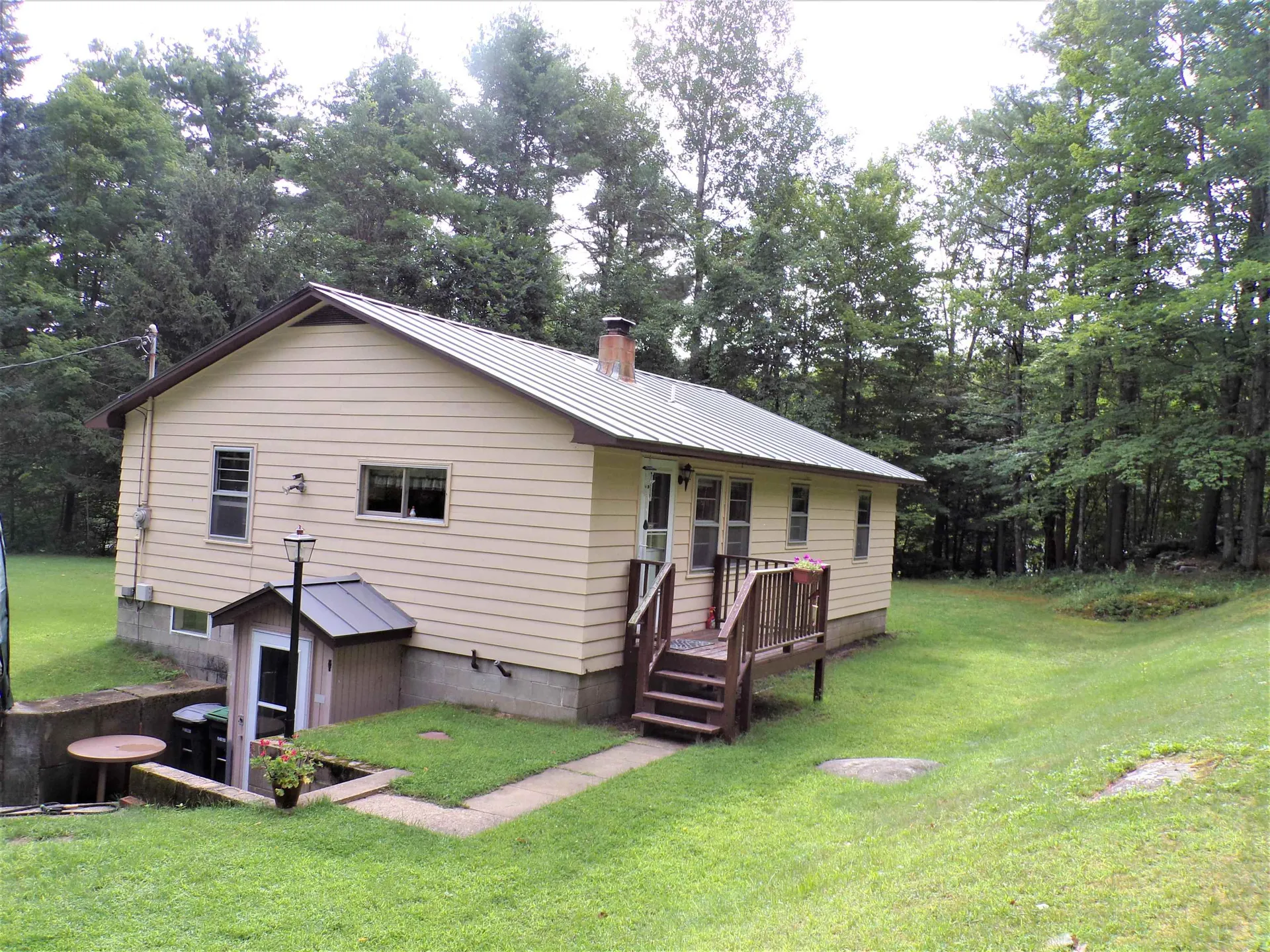 10 Gile Pond Road Franklin NH 03235
