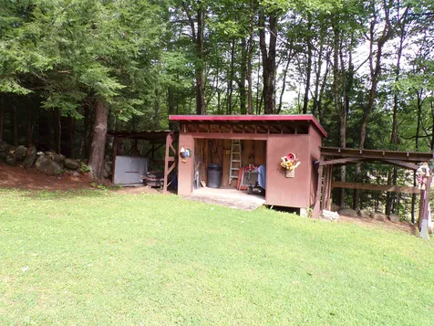 10 Gile Pond Road Franklin NH 03235