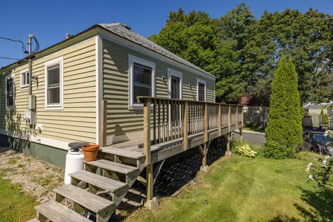 166 Manson Avenue Kittery ME 03904