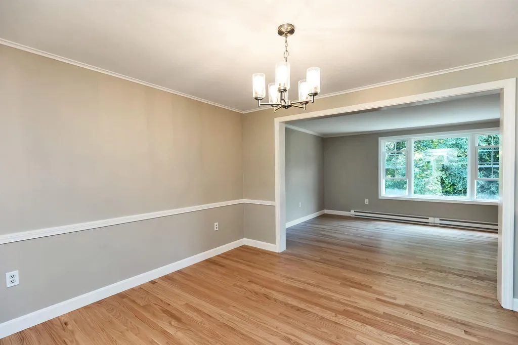 18 Four Seasons Lane Merrimack NH 03054