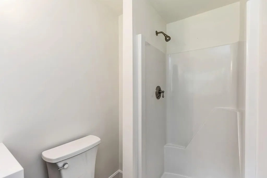 18 Four Seasons Lane Merrimack NH 03054