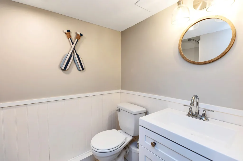18 Four Seasons Lane Merrimack NH 03054