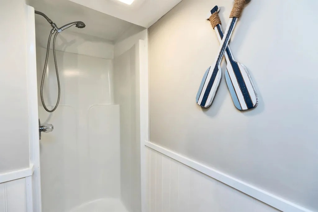 18 Four Seasons Lane Merrimack NH 03054