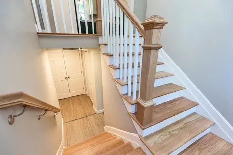 18 Four Seasons Lane Merrimack NH 03054