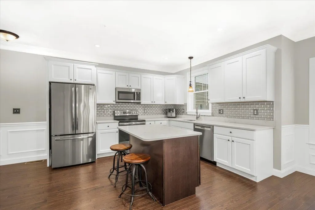10 Montalcino Way Salem NH 03079